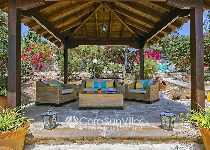 别墅 Apollon Harmony Villa, By Coral Sun